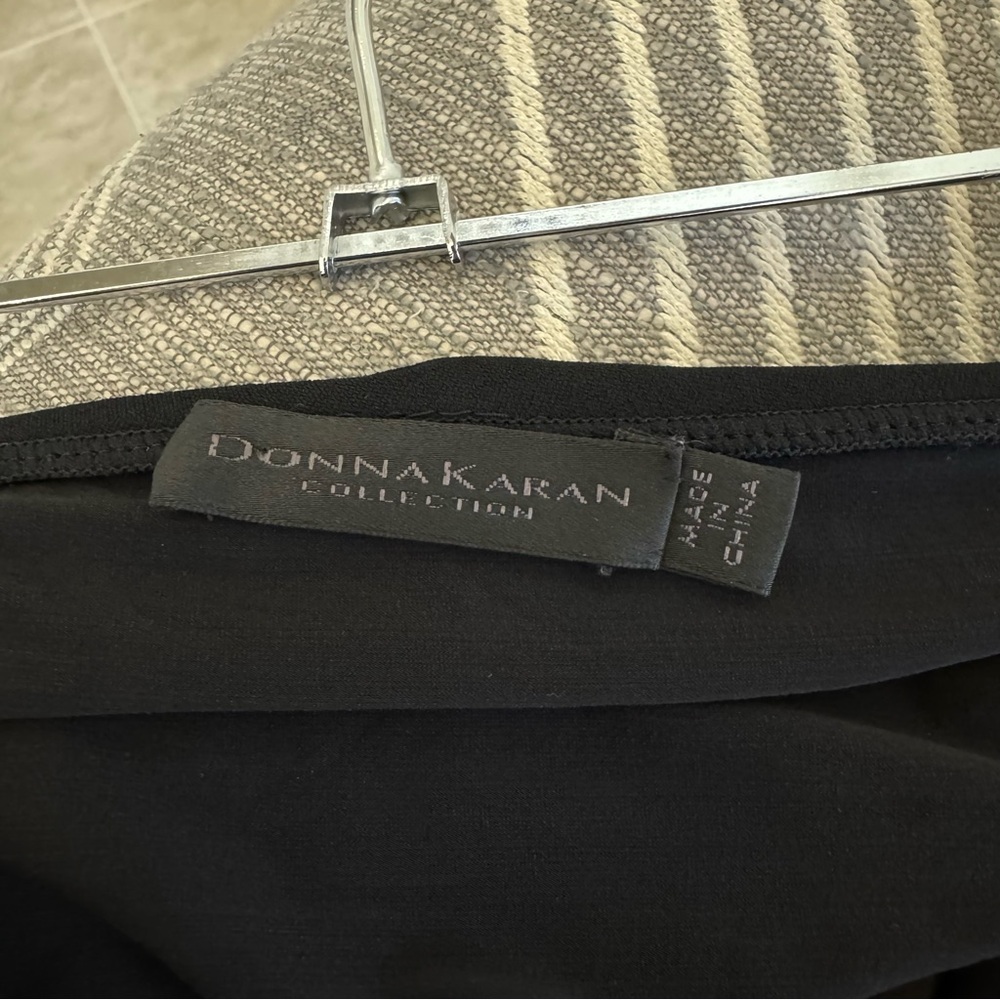 Donna Karan Black Midi Pencil Skirt - Picture 7 of 9